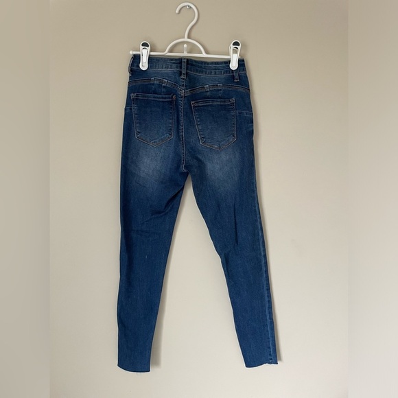 Wax Jean But lifting medium wash Women's Skinny Blue Jeans size 3 NWOT - Picture 8 of 8